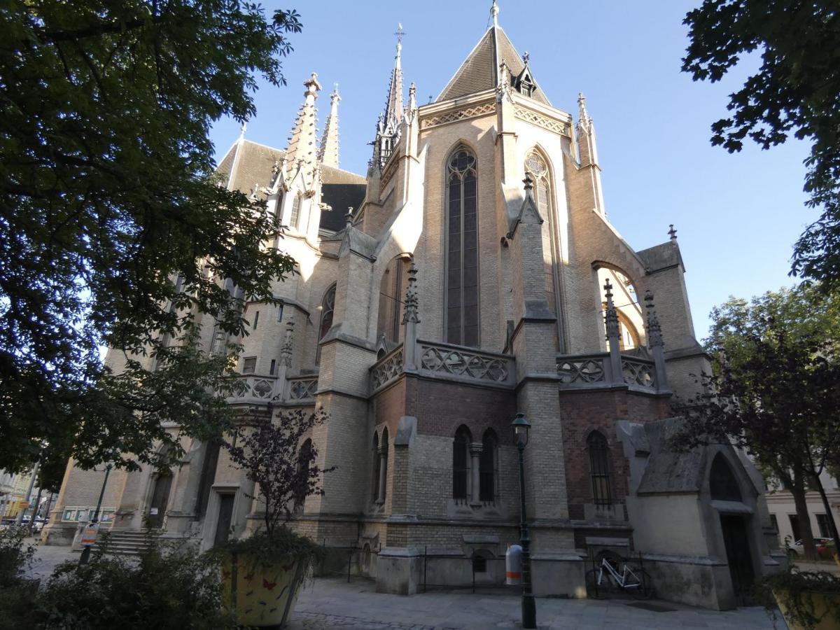 Msq Diana Vienna - 10 Min From City Center - Free Coffee And Tea - High Speed Internet Exterior photo